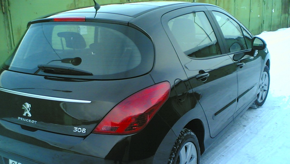 летит, и крыша стекляная и весна все радует. — Peugeot 308 (1G), 1,6 л ...