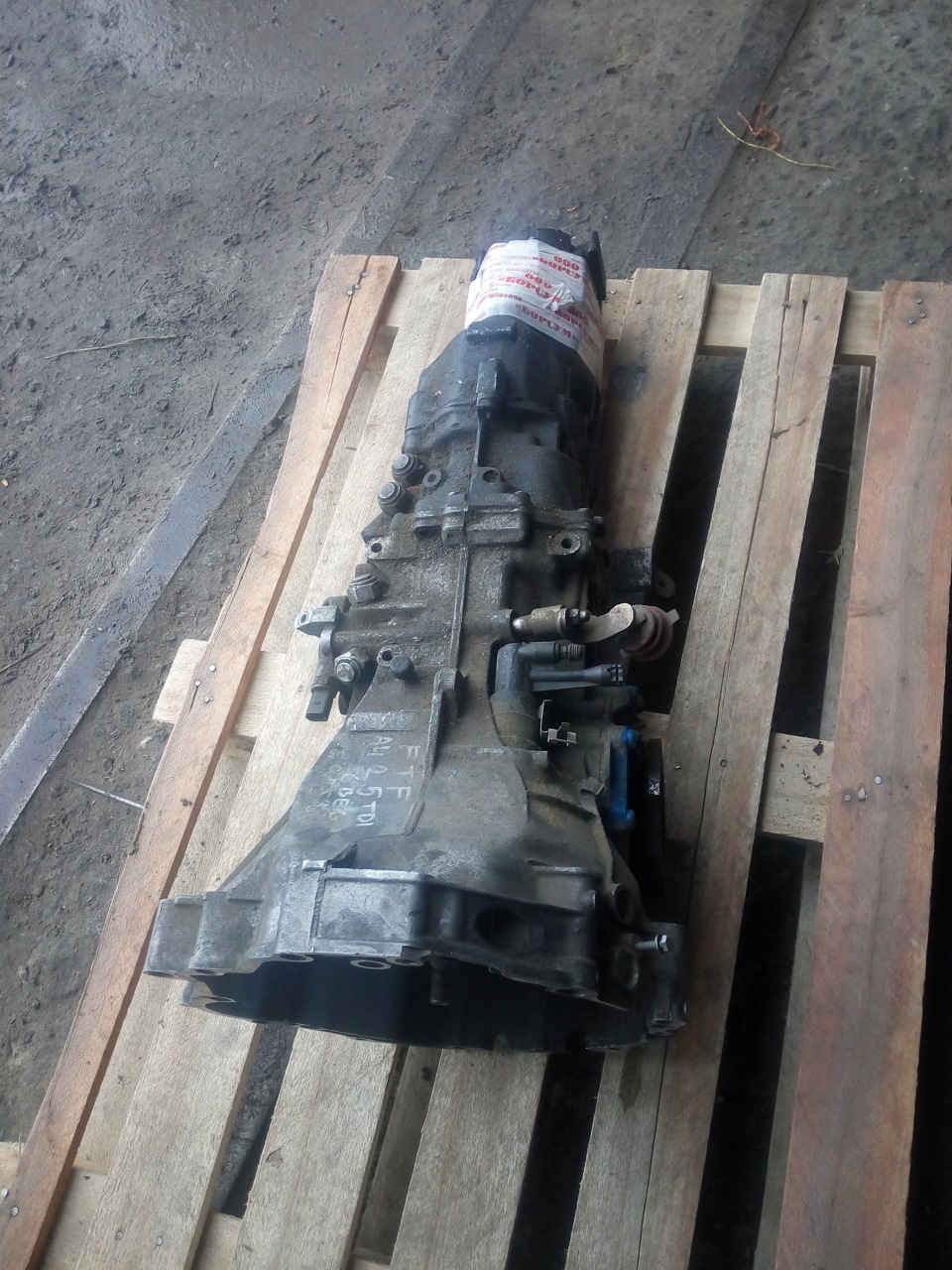 Пришла мкпп — Audi A8 (D2)