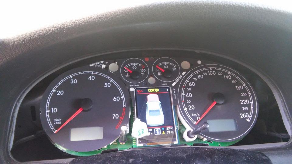 тестирование — Volkswagen Passat B5. Запчасти на фото: B180018