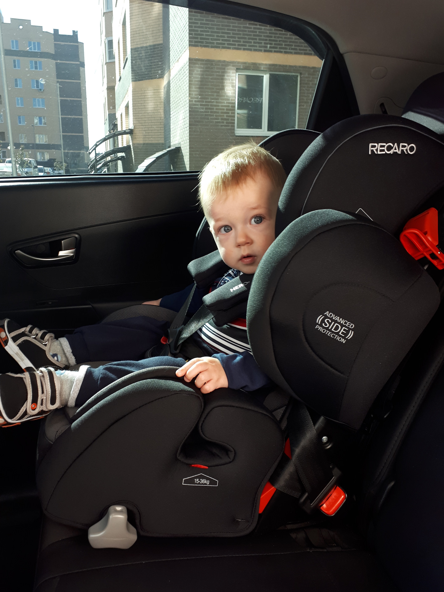 Детское кресло Recaro young Sport