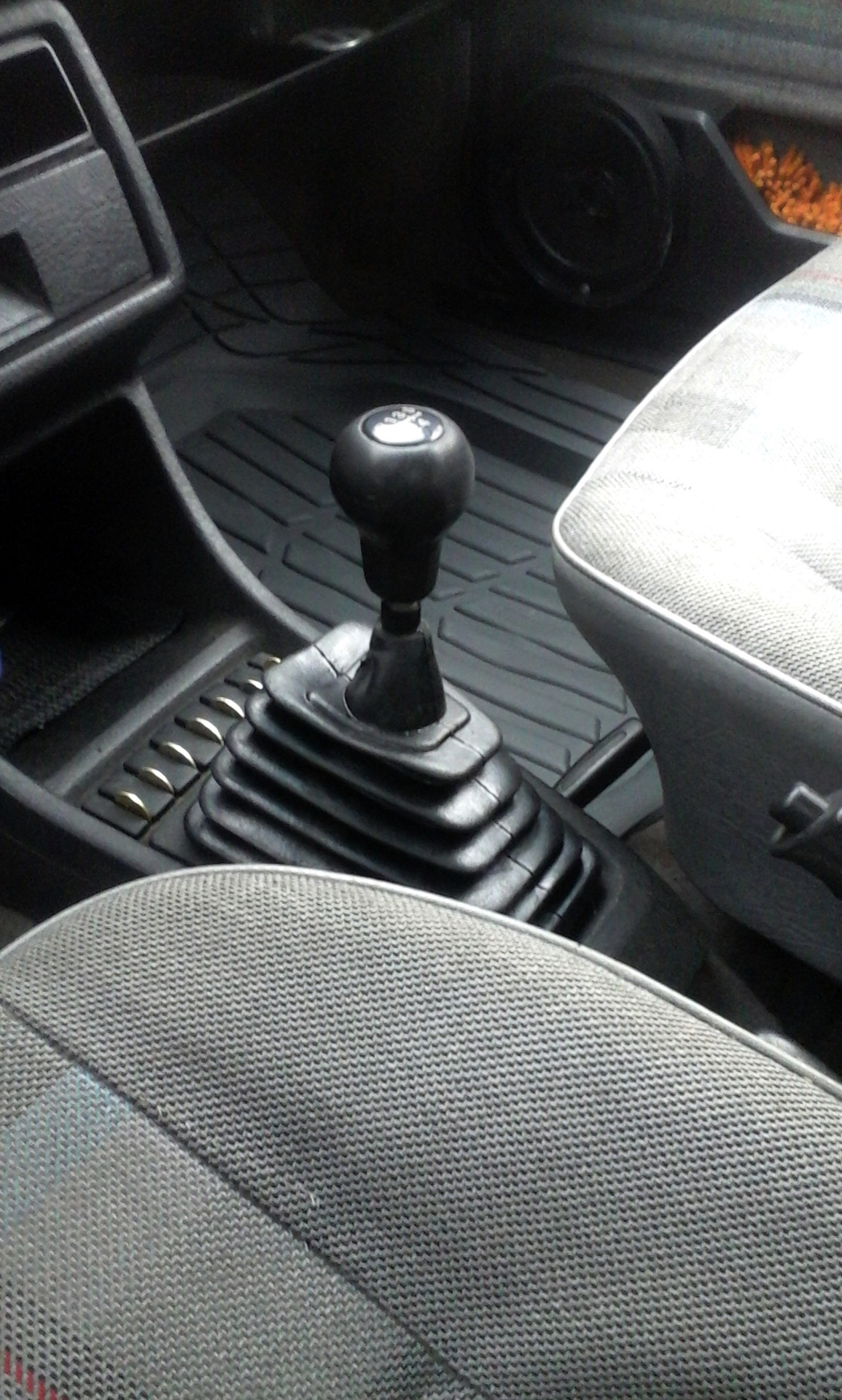 Гетриеб кондомме (резиновый чехол рычага кпп Гольф2) — Volkswagen Golf ...