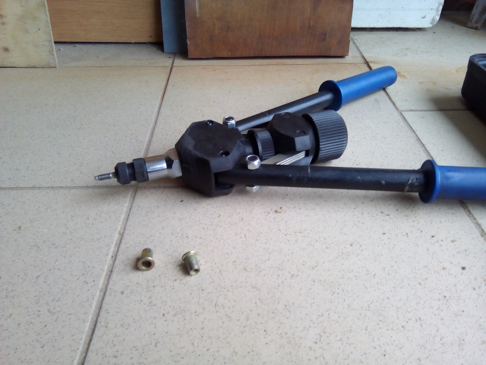 Основной инструмент, брал в прокат. — Subaru Forester (SJ)