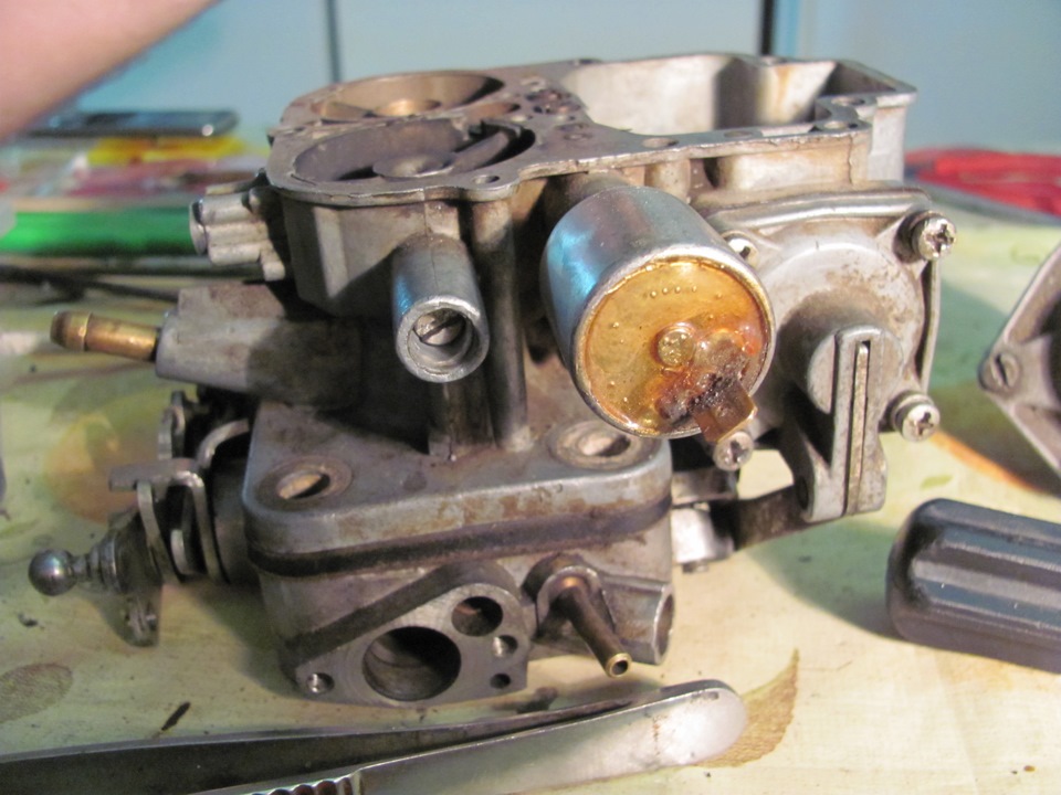 Чистка карбюратора 2105-1107010-10 — ЗАЗ 968, 1,2 л, 1987 года | своими ...