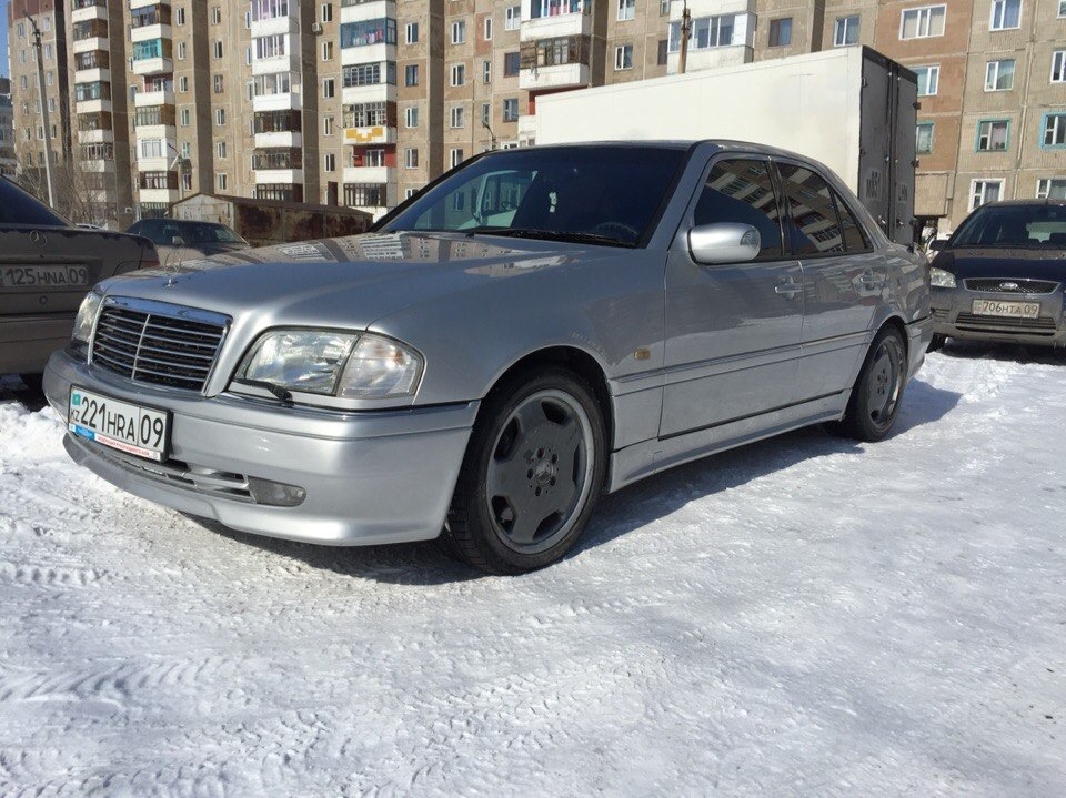 C 36. W202 c36 AMG. Мерседес w202 серый. Мерседес цешка 202 кузов.