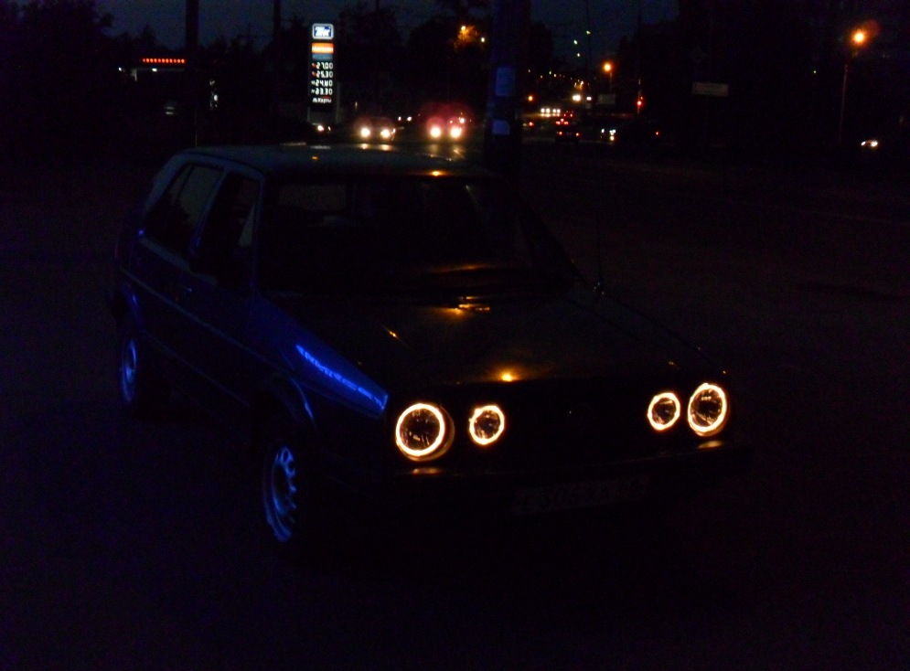 Ангельские глазки LED на Volkswagen Golf 4