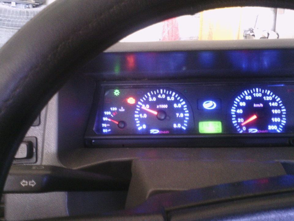 загорается подсветка приборов и радуемся. — ЗАЗ 1102