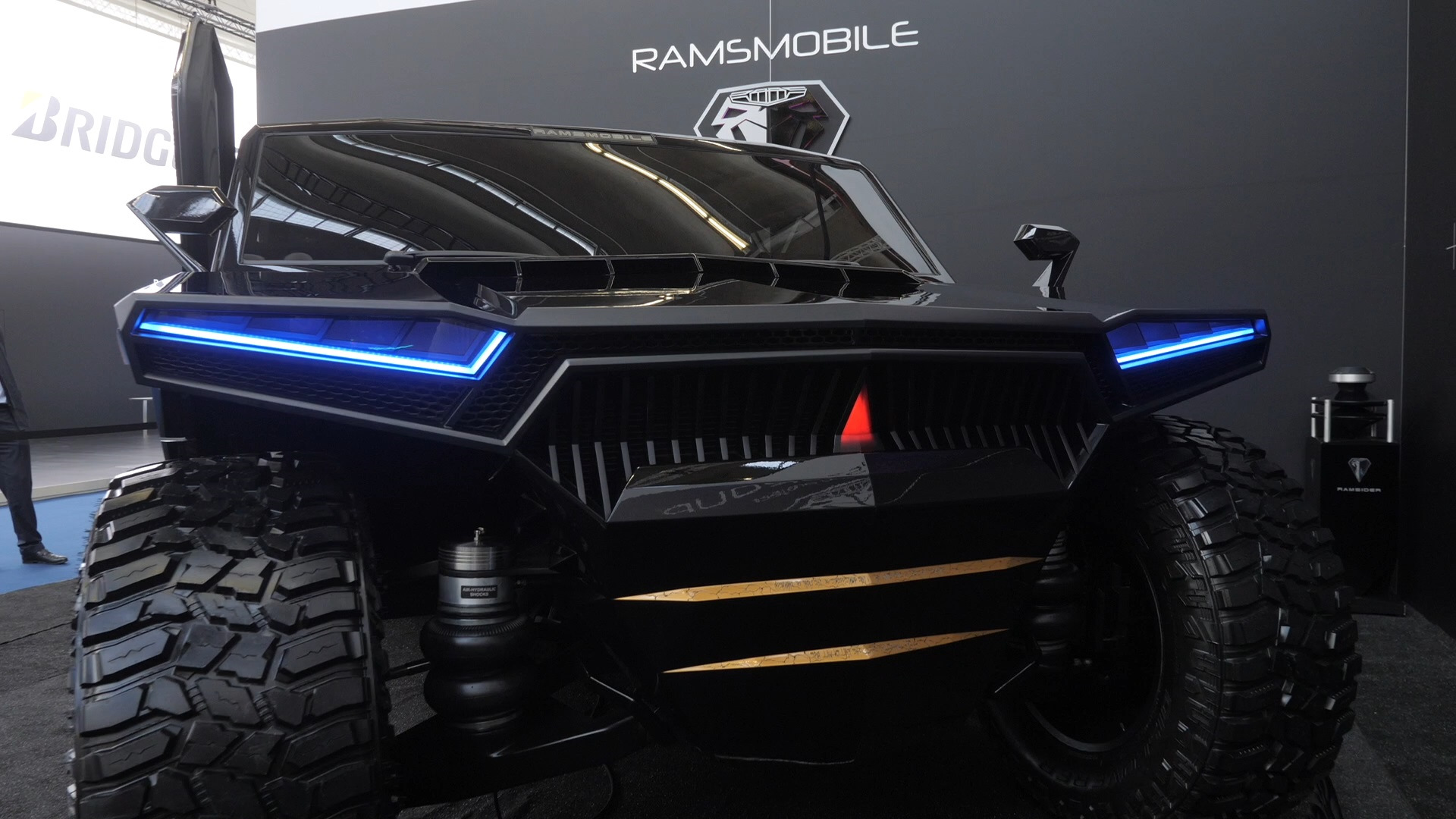 Ramsmobile Protos: кальянная на колесах за 109 миллионов рублей —  «Тест-драйвы» на DRIVE2