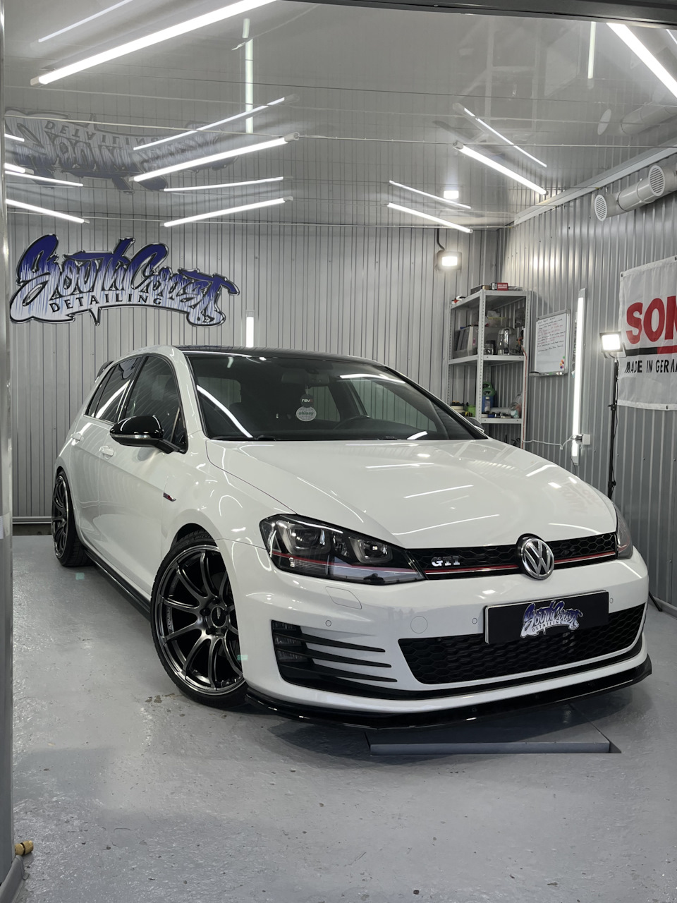 Photo from the logbook Volkswagen Golf GTI Mk7