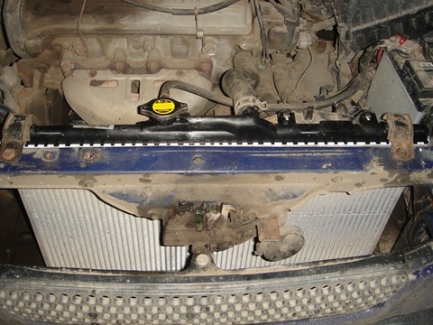 Radiator - Toyota Corolla 13L 1998