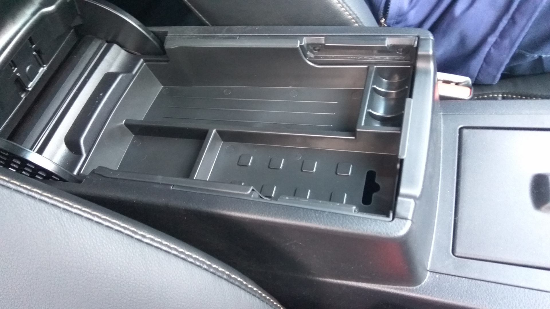 Вставки в подлокотник. Форд эксплорер 5 полка в подлокотник. Вставки в подлокотник. Вставки в подлокотник. Форд эксплорер 5 полка в подлокотник.