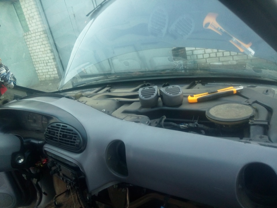 Как снять панель крайслер вояджер Под панелью хруслера - Chrysler Voyager (3G), 2,4 л, 1996 года просто так DRIVE2