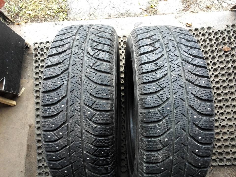 Продам пару шин Bridgestone Ice Cruiser 7000 215/60R17 — KIA Sportage ...