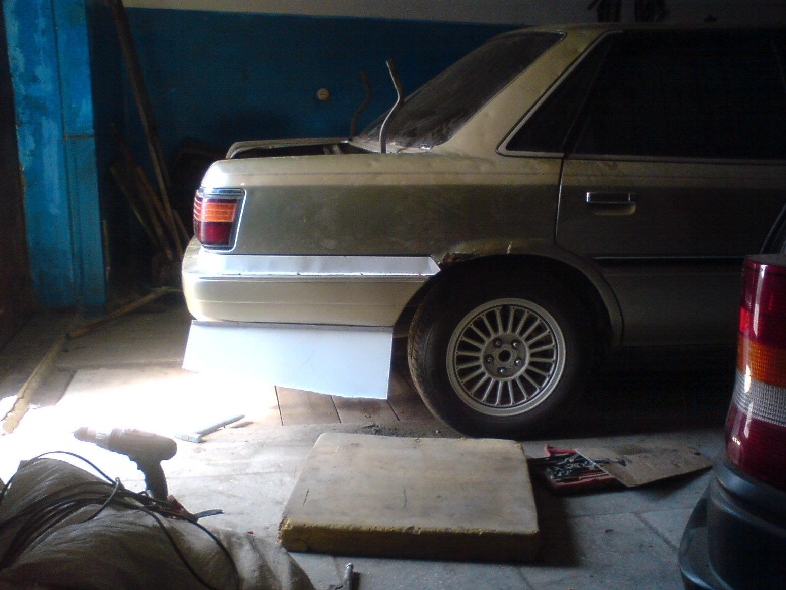 Body repair  - Toyota Camry 20L 1987