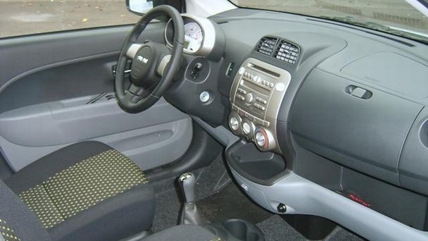 Daihatsu Sirion 2009