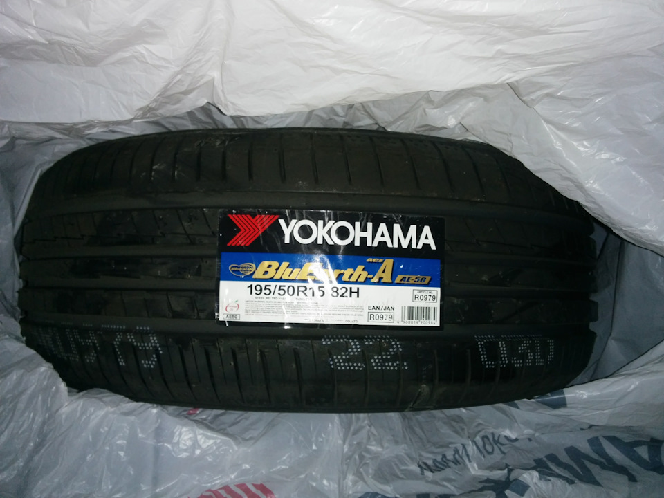 Yokohama BluEarth-A AE50 195/50 R15 — Lada Гранта (1G), 1,6 л, 2015 ...