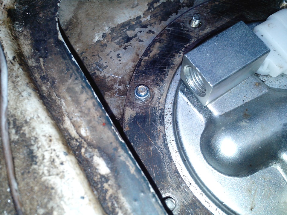 Проблема с болтиками на бензобаке РЕШЕНА! + зазор свечей ! — УАЗ 315195 ...