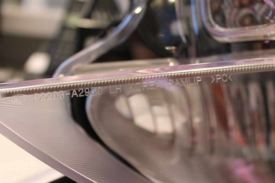 Не китай! — KIA Ceed SW (2G). Запчасти на фото: 92203A2950