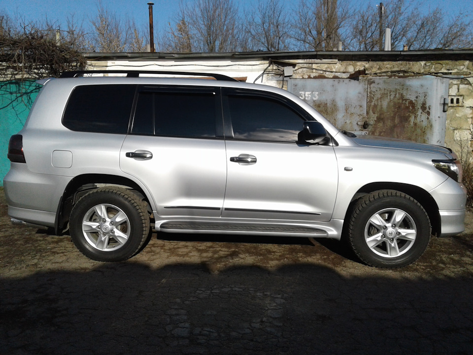 Поставил передние проставки 20мм на пружины — Toyota Land Cruiser 200 ...
