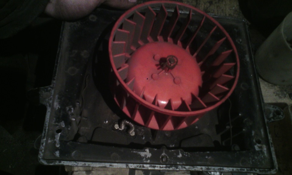 Как закрепить крыльчатку на валу электродвигателя фена - 90 фото