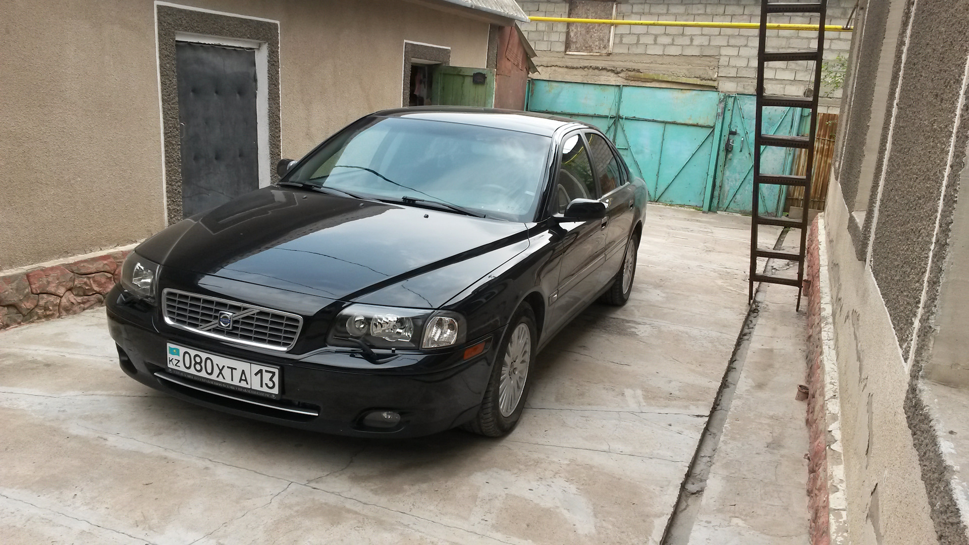 Volvo S80 (1G) 2.5 бензиновый 2006 | Чёрная чистокровная на DRIVE2