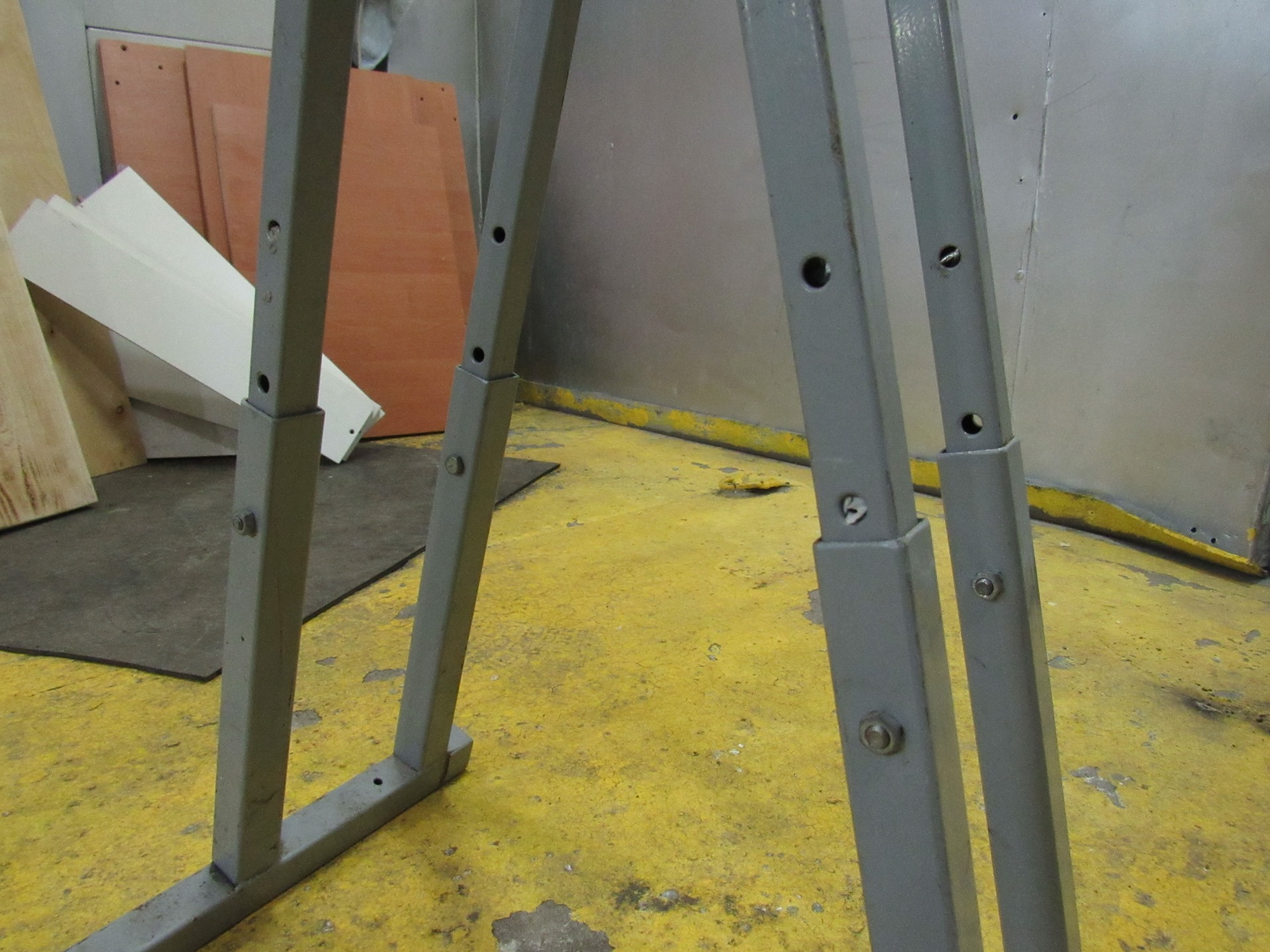 раскладной стол своими руками. самодельный столик для пикника. складные ножки для стола. козлы складные d852 digger. складная лодка foldboat.