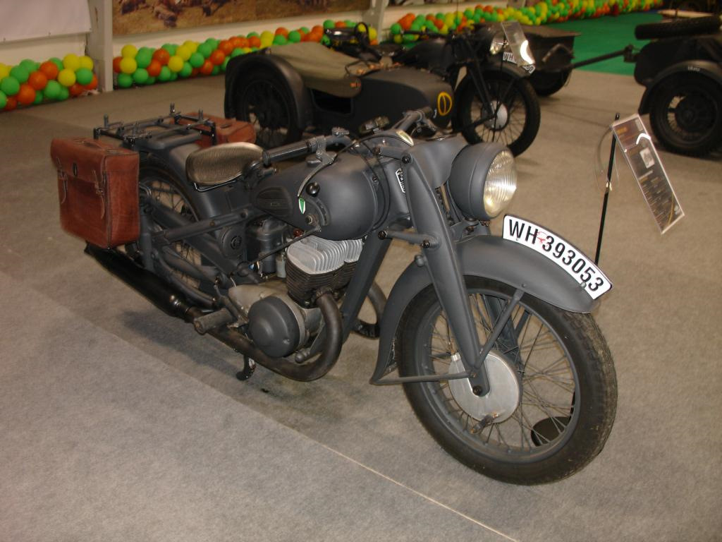 РњРѕС‚РѕС†РёРєР» DKW km200 1935 РіРѕРґ