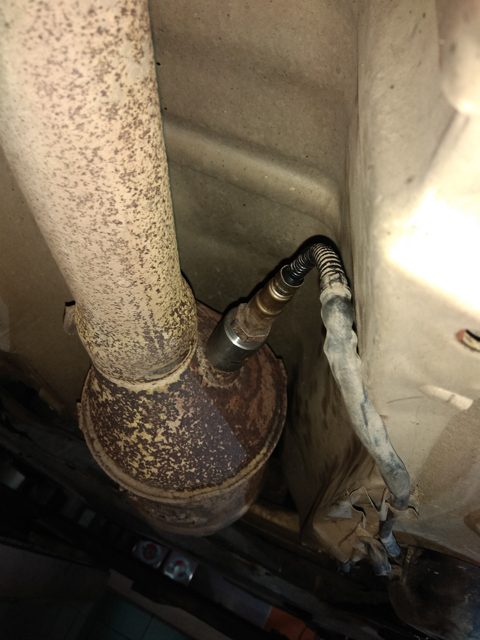 Проставка лямбда-зонда — Volkswagen New Beetle, 2 л, 2000 года ...