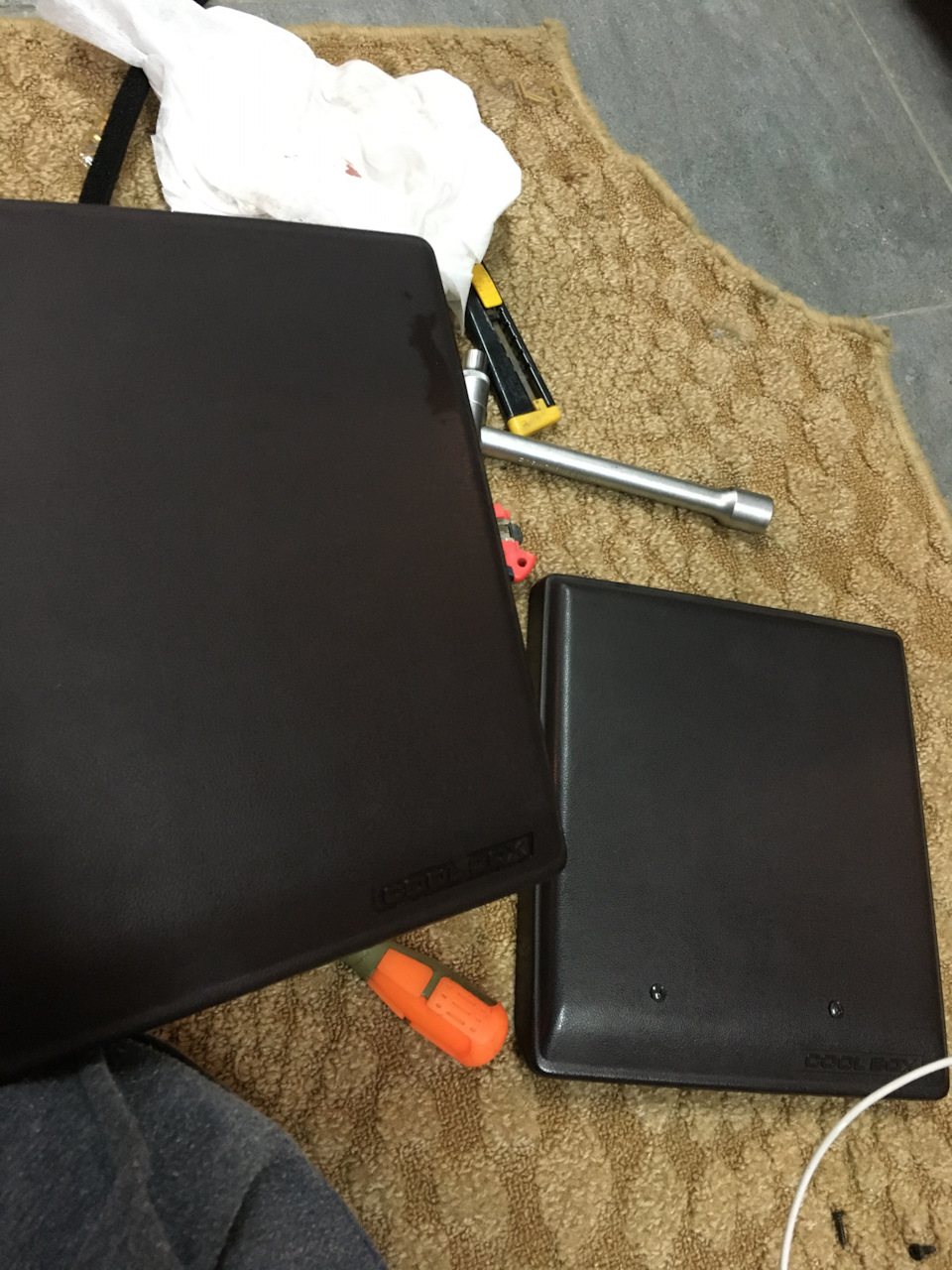 моя справа, с противными дырками от саморезов — Toyota Crown (S120)