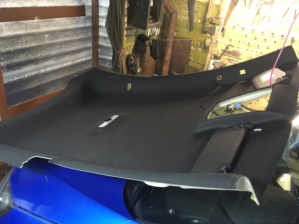 Для астраводов будет полезно знать — вытащить потолок без заломов из GTC J — через правую дверь, предварительно потребуется снять сидения (все) и центральный тунель. — Opel Astra J OPC