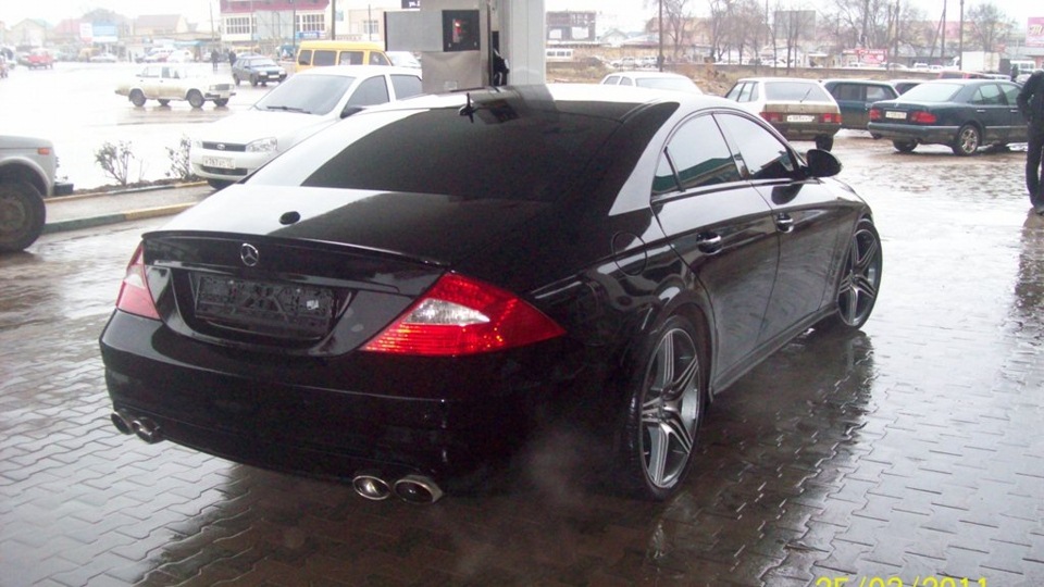 Разбитый Мерседес CLS 2005