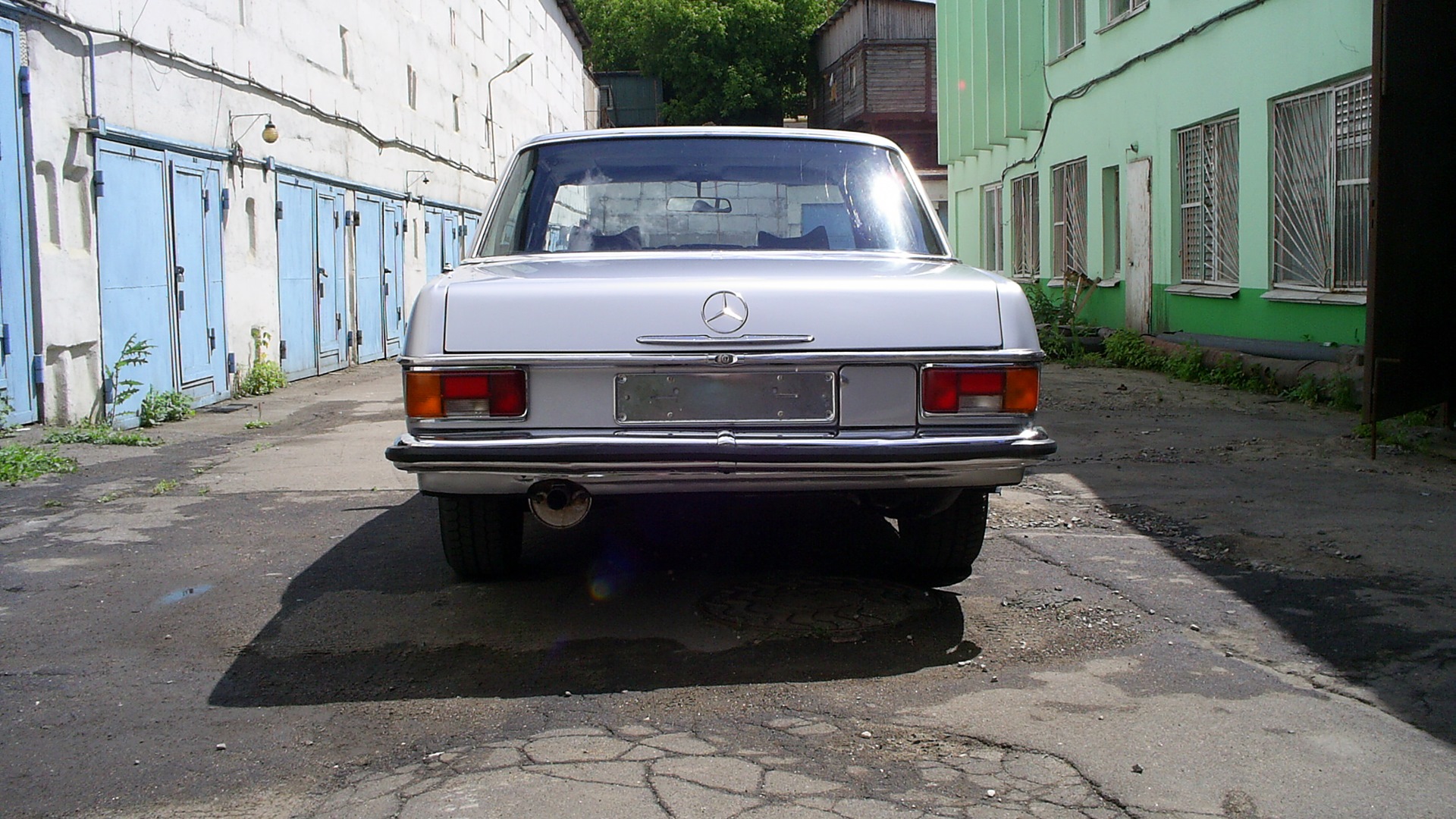 Mercedes-Benz W115 2.0 бензиновый 1976 | последний 