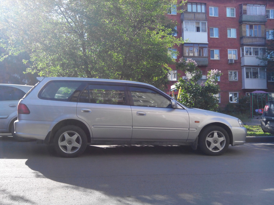 ed1e236s 960 амортизаторы задней двери honda orthia