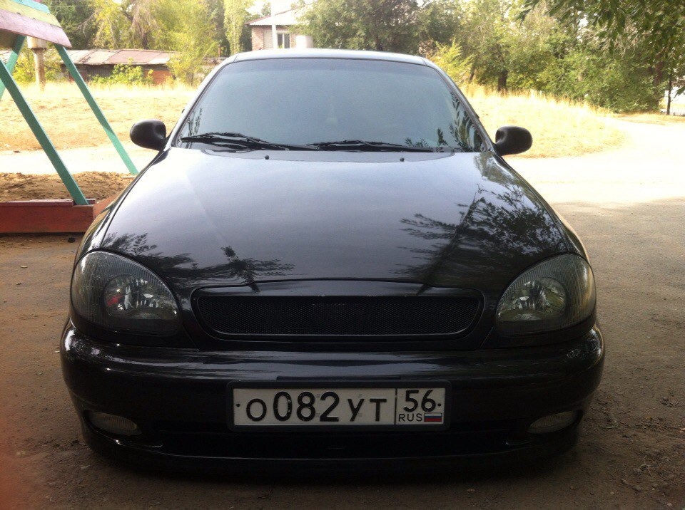 Chevrolet lanos Black