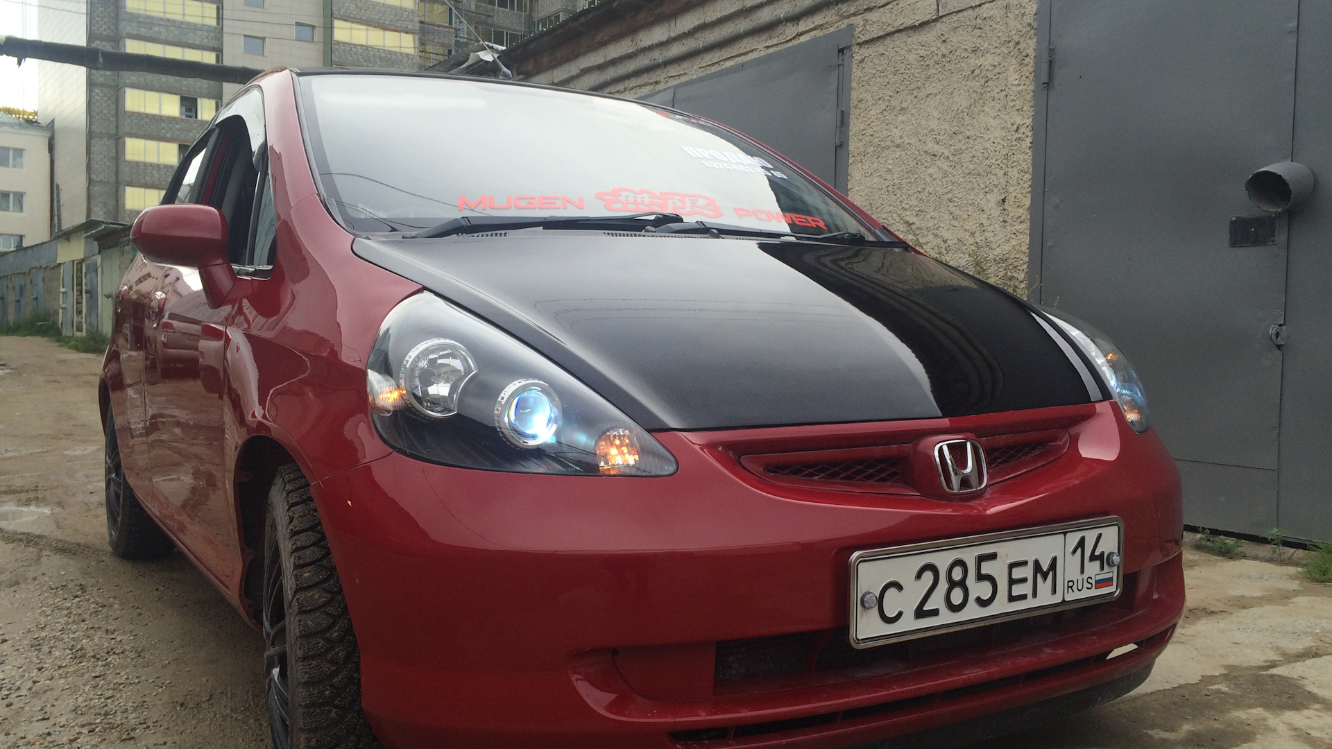 Honda Fit (1G) 1.3 бензиновый 2002 | Вишня в гудроне на DRIVE2