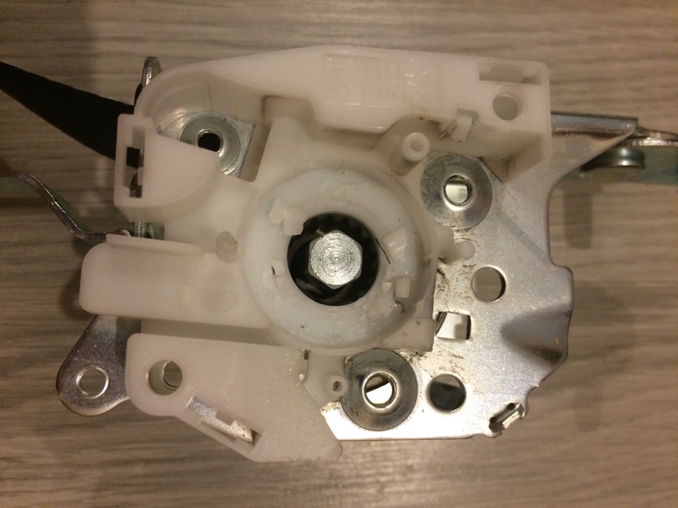 Часть 1 ремонт ремня безопасности с пиропатроном — SsangYong Kyron, 2,3 ...