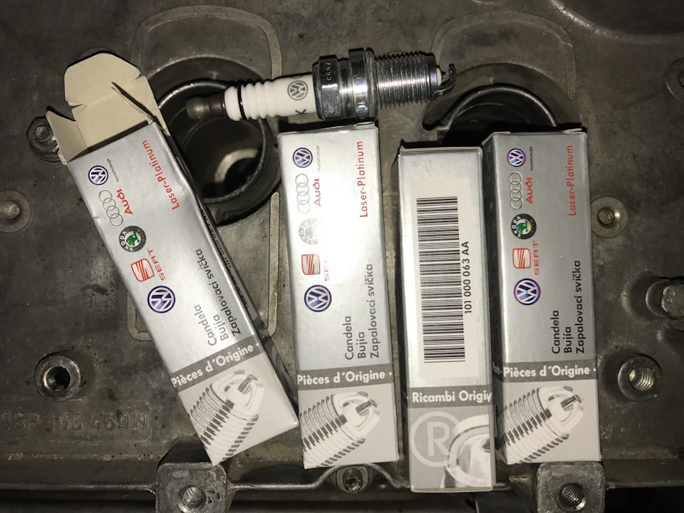 Photo from the logbook Volkswagen Passat B5. Found on photo: 101000063AA