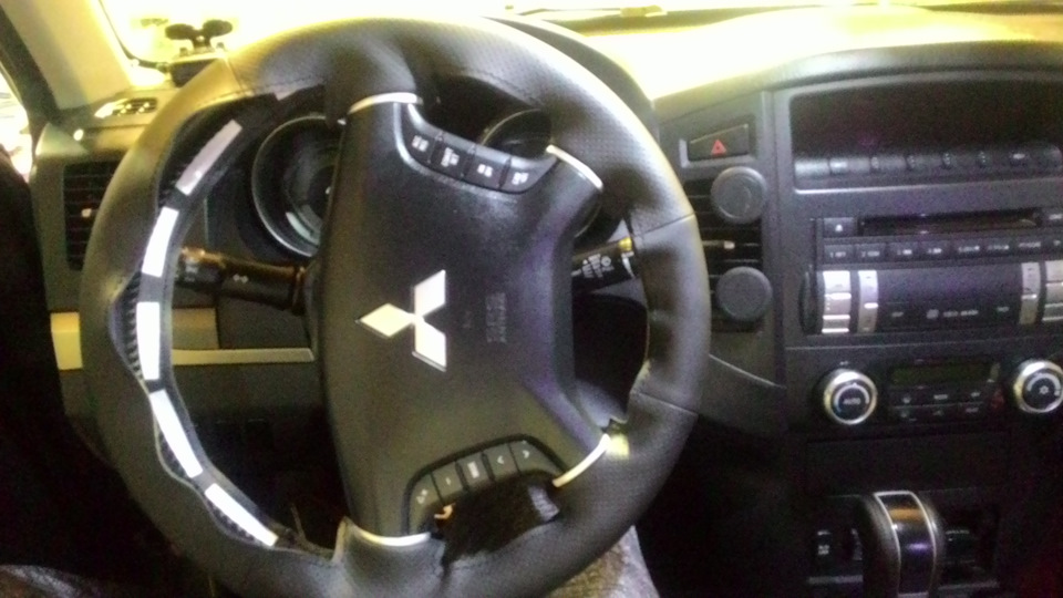 Как снять руль pajero Перетяжка руля Mitsubishi Pajero 4 - Mitsubishi Pajero (4G), 3,2 л, 2011 года тю
