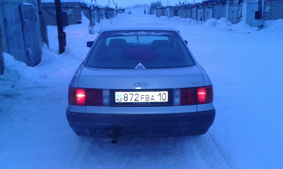 В путь с новым акб, старый скончался на 7ом году жизни — Audi 80 (B3 ...