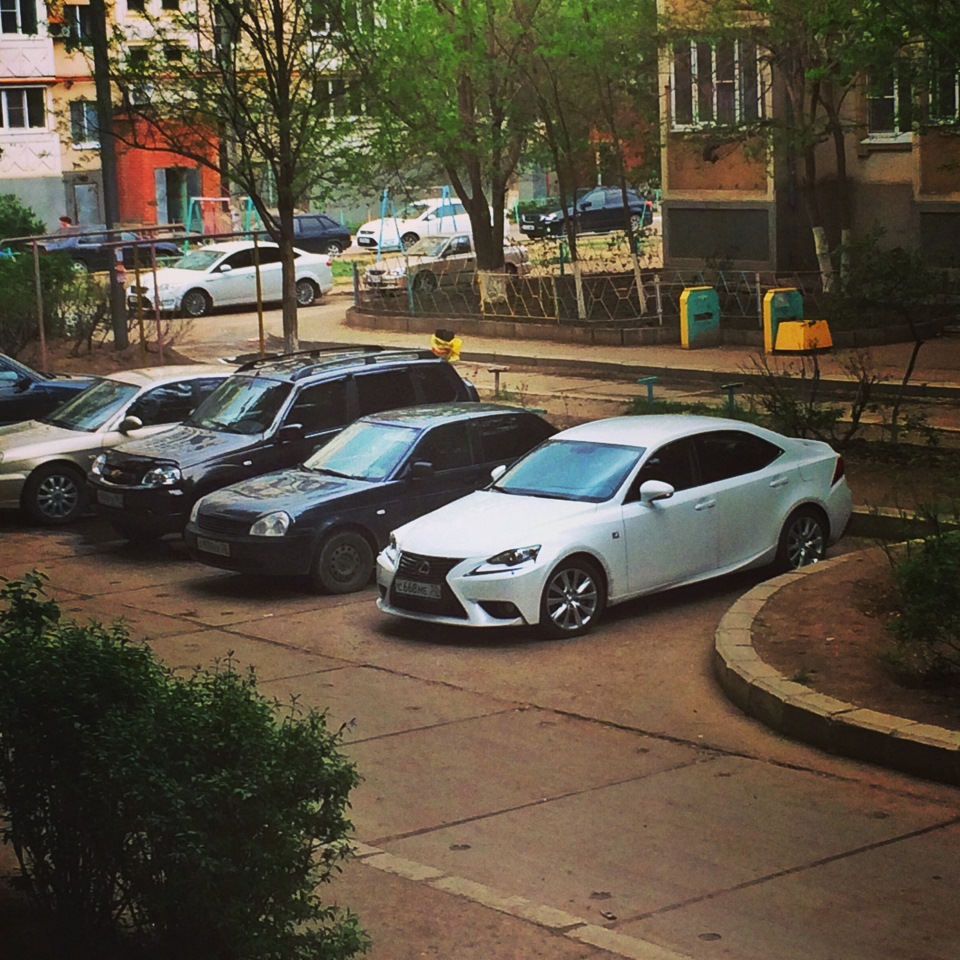 Фото в бортжурнале Lexus IS III