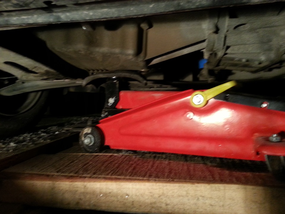 Как проверить опоры двигателя рено меган 2