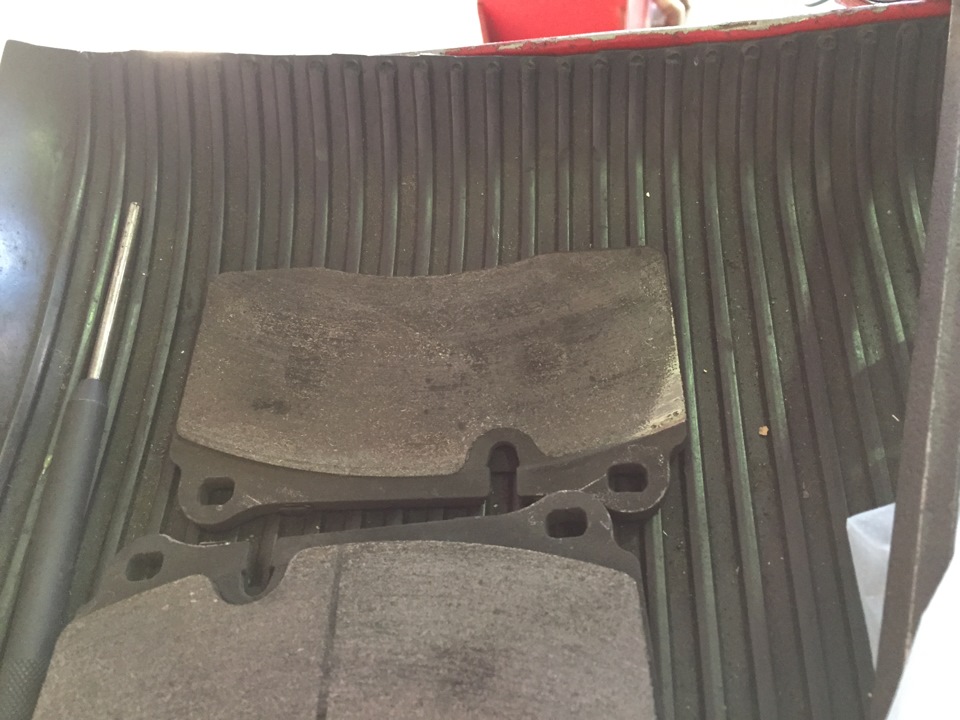 Колодки при езде 200-250+ — Mitsubishi Lancer Evolution VI, 2 л, 1999 ...