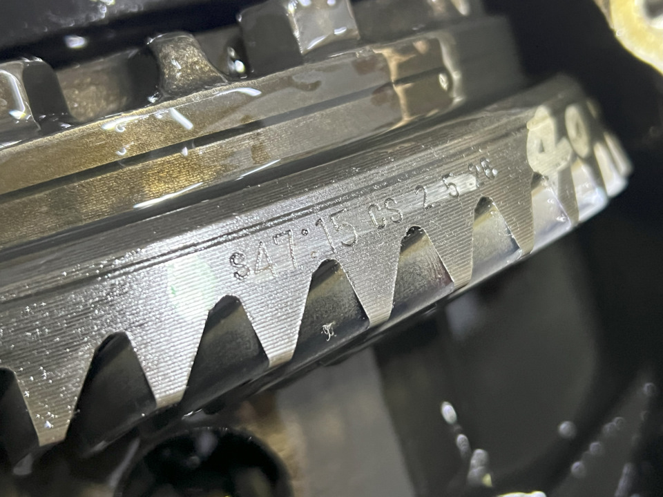 Фото в бортжурнале Nissan Laurel (C35)