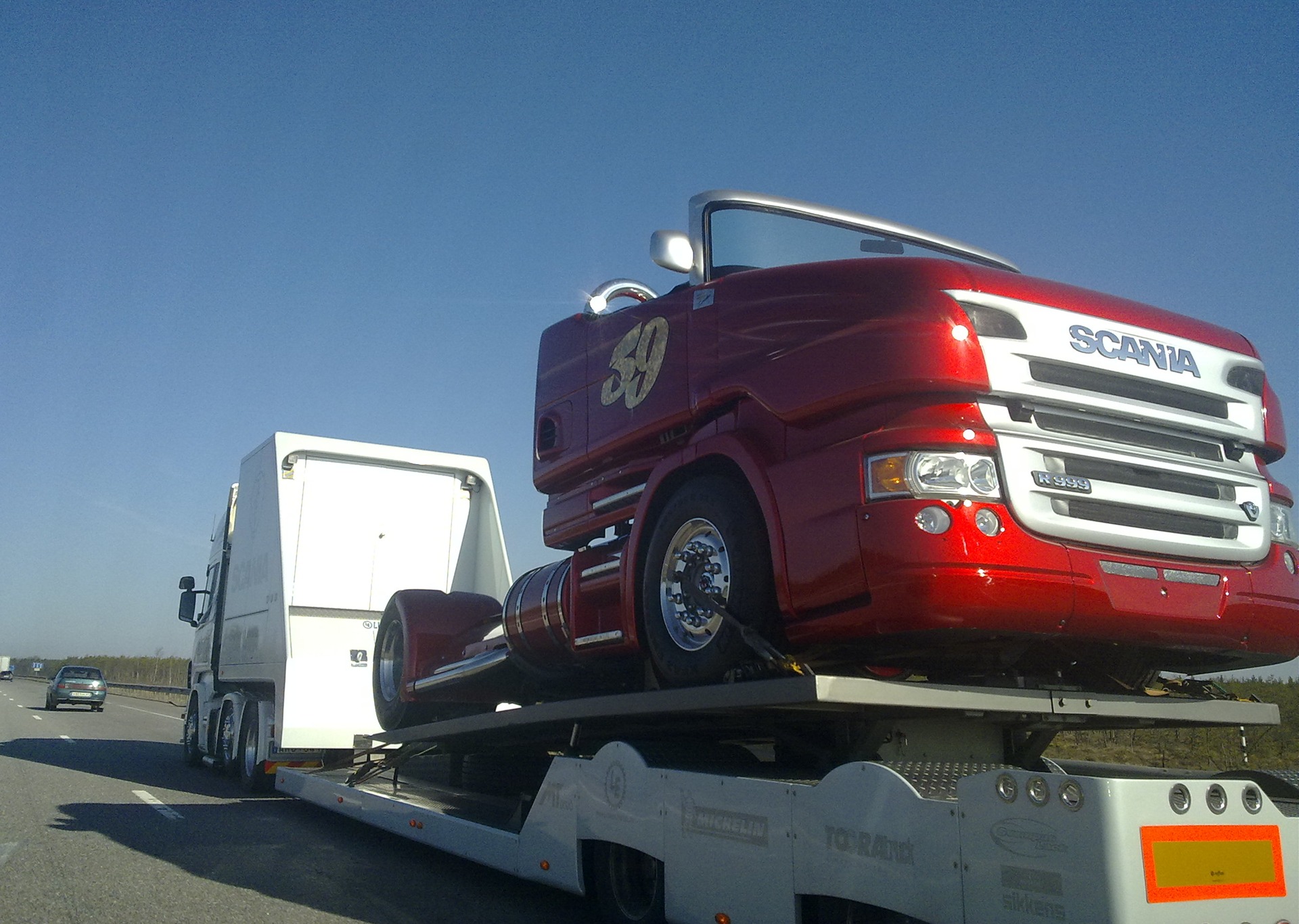 Scania r999 Red Pearl заряженный грузовик кабриолет