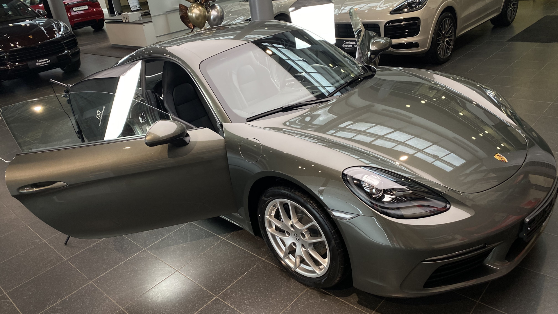 Porsche Cayman (982) 2.0 бензиновый 2021 | 2.0T MT @forevermanual на DRIVE2