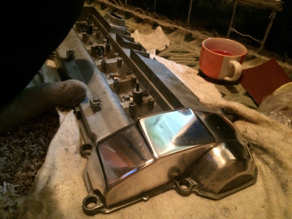 клапанная крышка м52