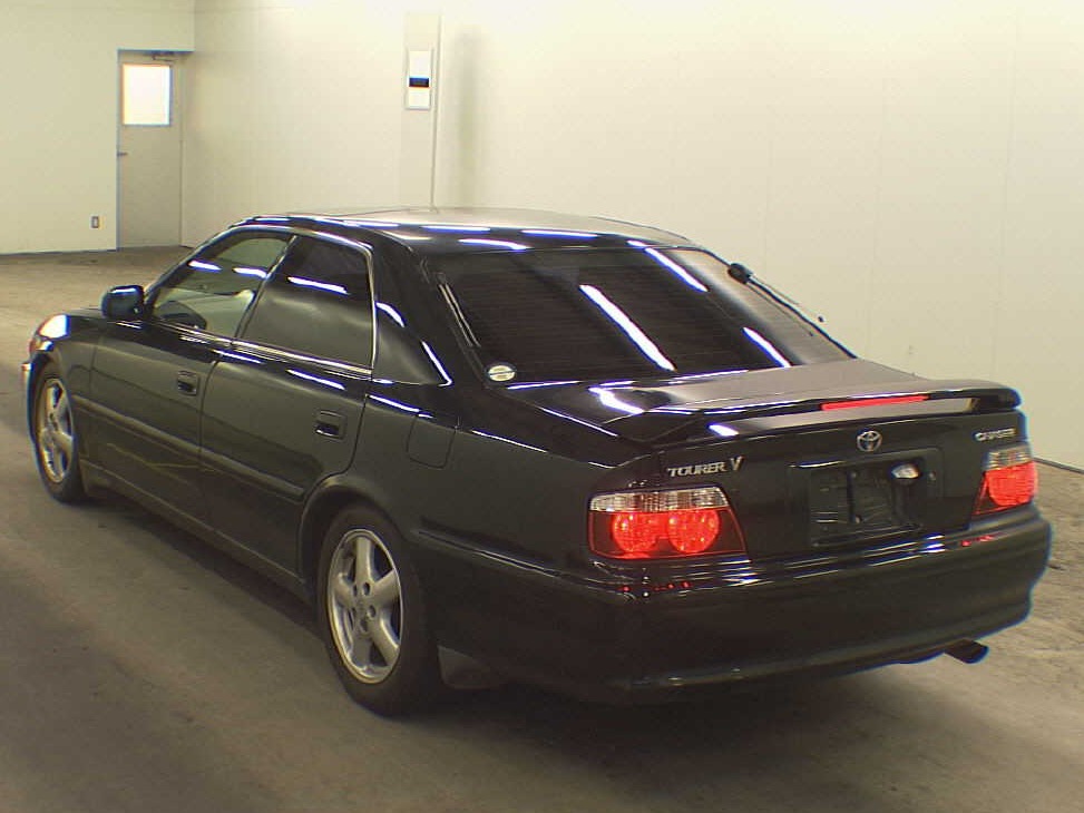         Toyota Chaser 25 1999 