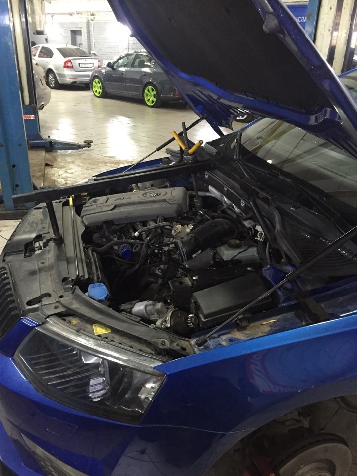 Фото в бортжурнале Skoda Octavia RS A7 Mk3