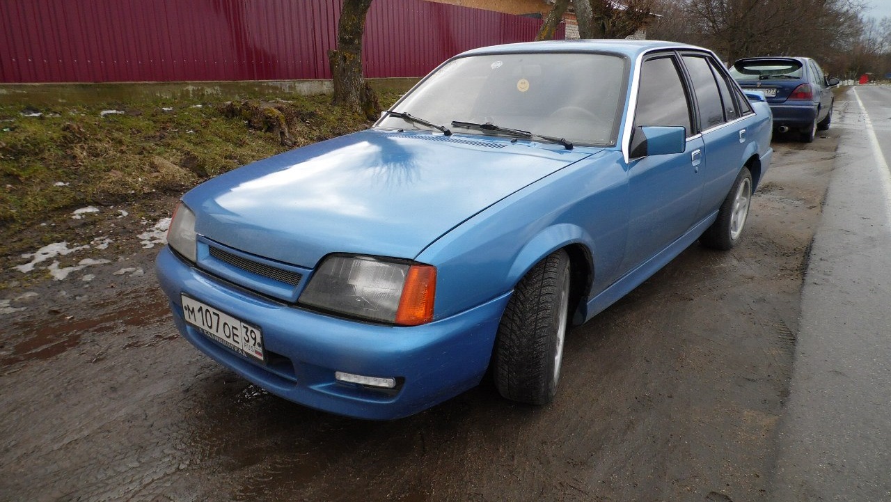 Opel Rekord E 1.8 бензиновый 1985 | 1.8E Berlina на DRIVE2