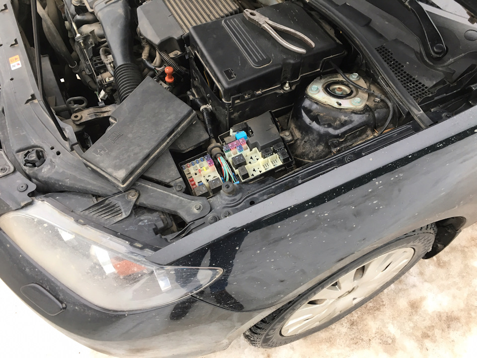 Омыватели фар — не экономно как — то! — Mazda 3 (1G) BK, 1,6 л, 2008 ...