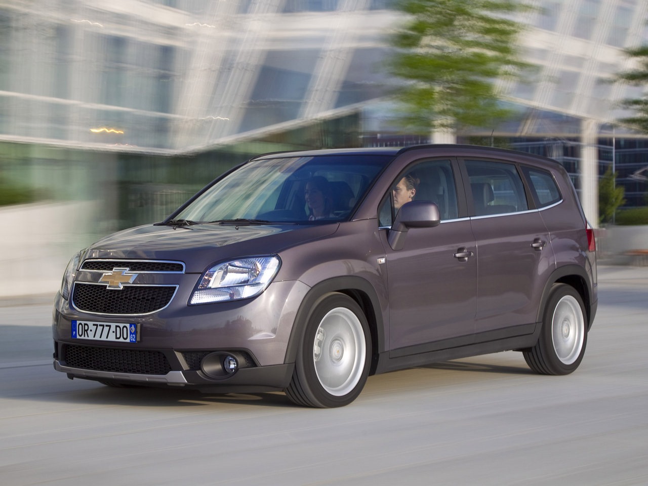 Chevrolet orlando. Chevrolet Orlando 2010. Шевроле Орландо 2011. Шевроле Орландо 2022. Шевроле минивэн Орландо.